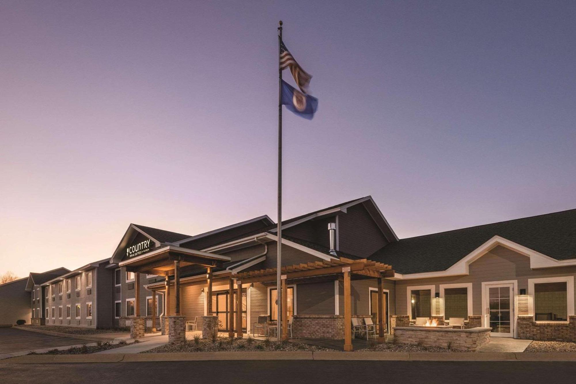 Country Inn & Suites By Radisson, Northfield, Mn מראה חיצוני תמונה