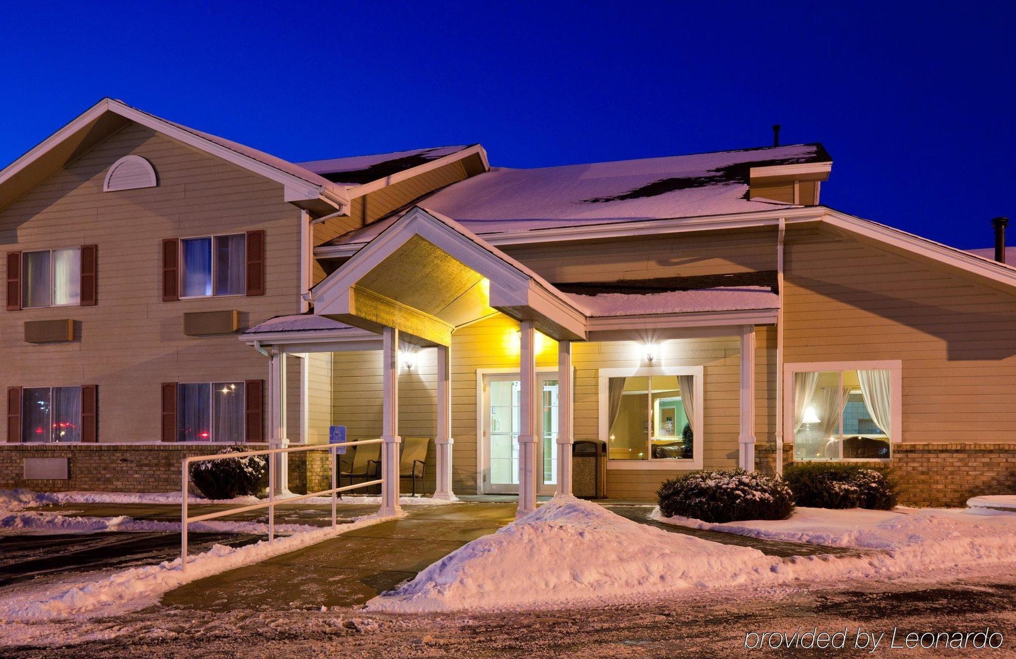 Country Inn & Suites By Radisson, Northfield, Mn מראה חיצוני תמונה