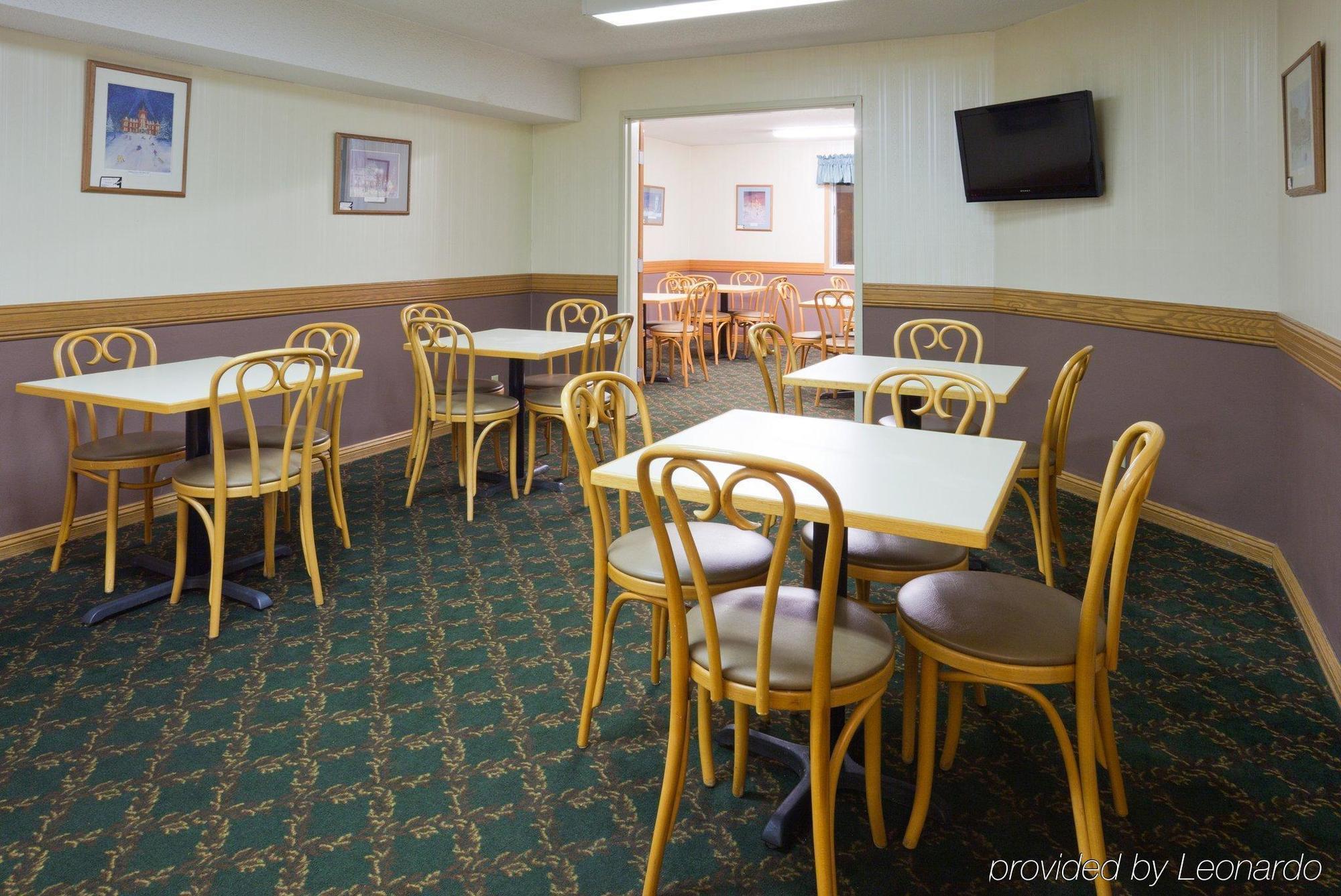 Country Inn & Suites By Radisson, Northfield, Mn מראה חיצוני תמונה
